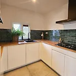 Beautiful With Spacious Garden * Voorthuizen