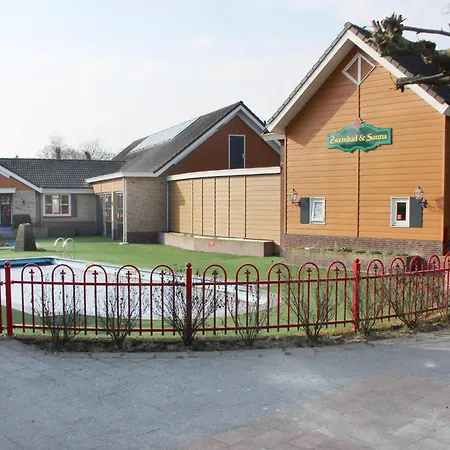 Beautiful With Spacious Garden *