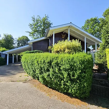 Ferienhaus Beautiful With Spacious Garden *