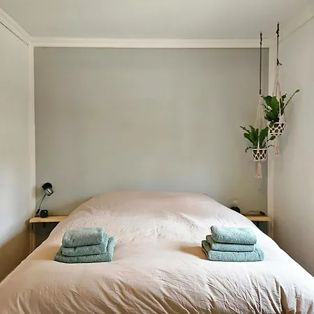 Beautiful With Spacious Garden Holiday home Voorthuizen