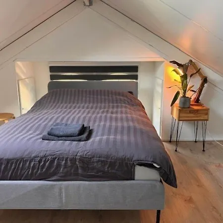 Beautiful With Spacious Garden Holiday home *