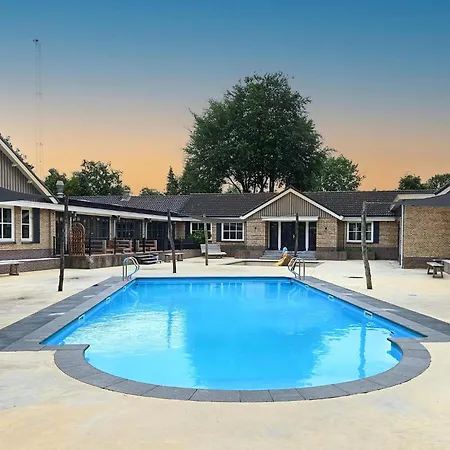 Beautiful With Spacious Garden Voorthuizen